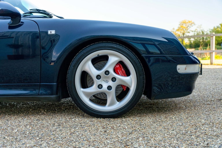 Porsche 993 Carrera 4S