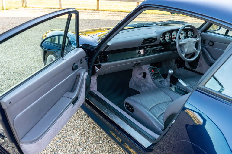 Porsche 993 Carrera 4S