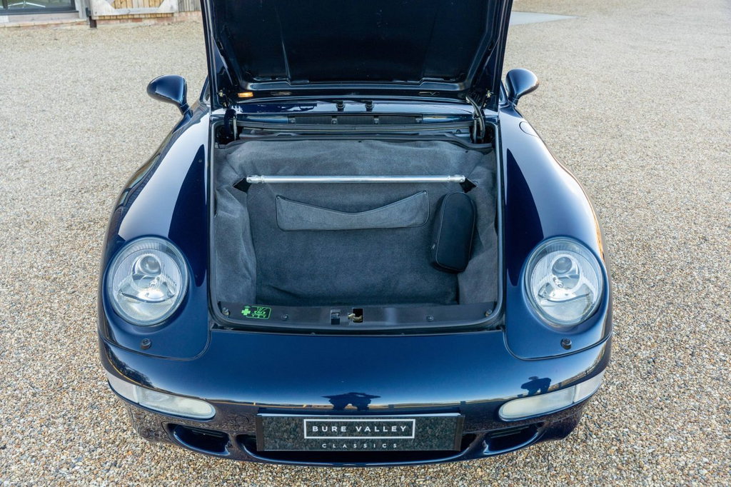 Porsche 993 Carrera 4S