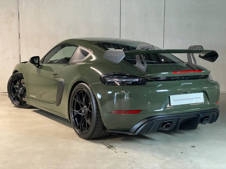 Porsche 718 Cayman GT4 RS