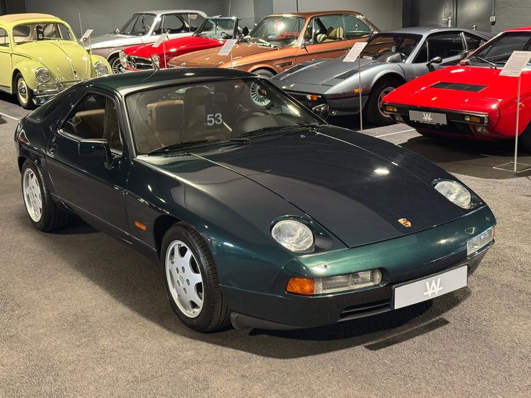 Porsche 928 S4