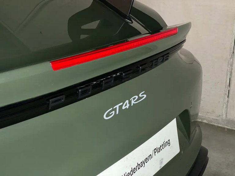 Porsche 718 Cayman GT4 RS