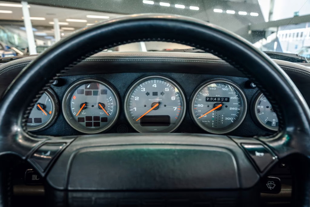 Porsche 964 Carrera 2 Cabrio WTL