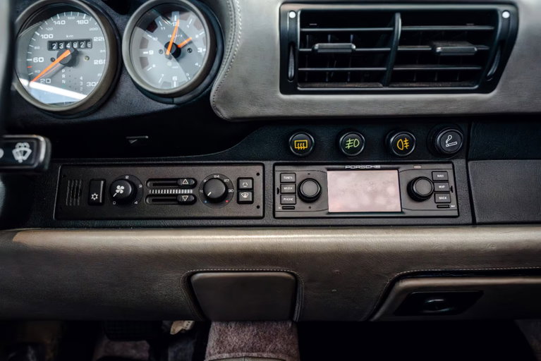 Porsche 964 Carrera 2 Cabrio WTL