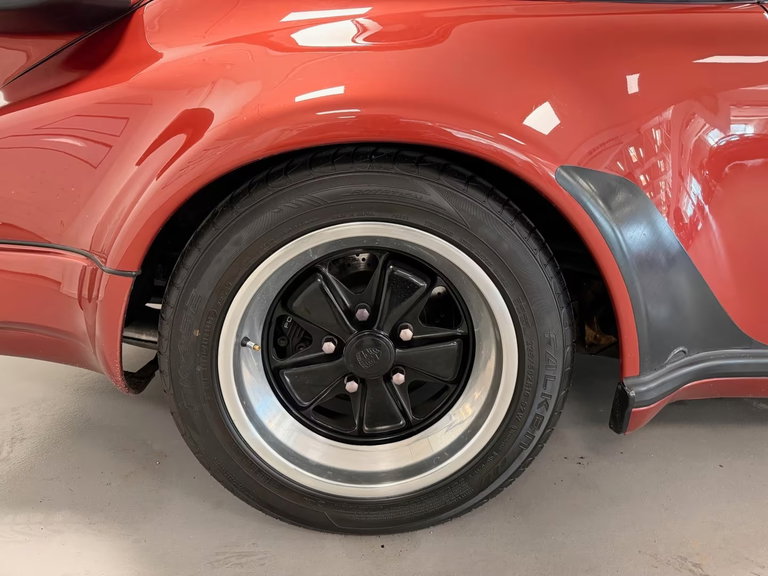 Porsche 911 Turbo 3.3
