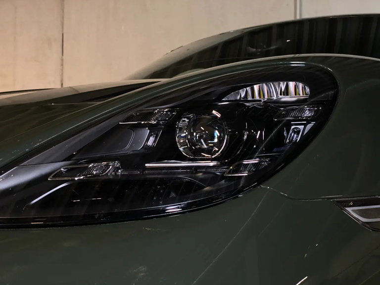 Porsche 718 Cayman GT4 RS