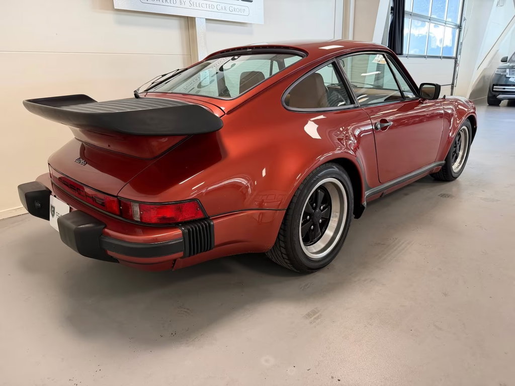Porsche 911 Turbo 3.3