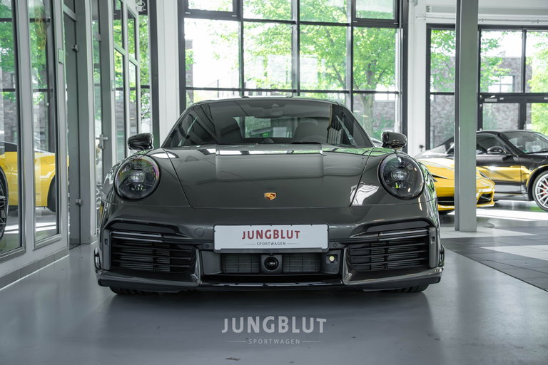 Porsche 992 Turbo