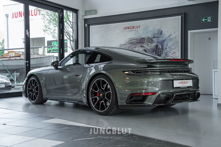 Porsche 992 Turbo