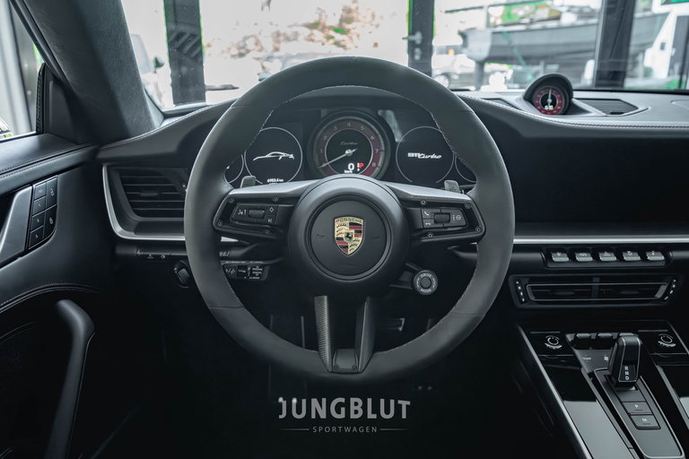 Porsche 992 Turbo