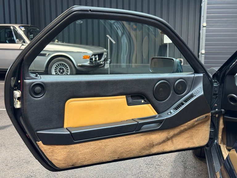 Porsche 928 S4