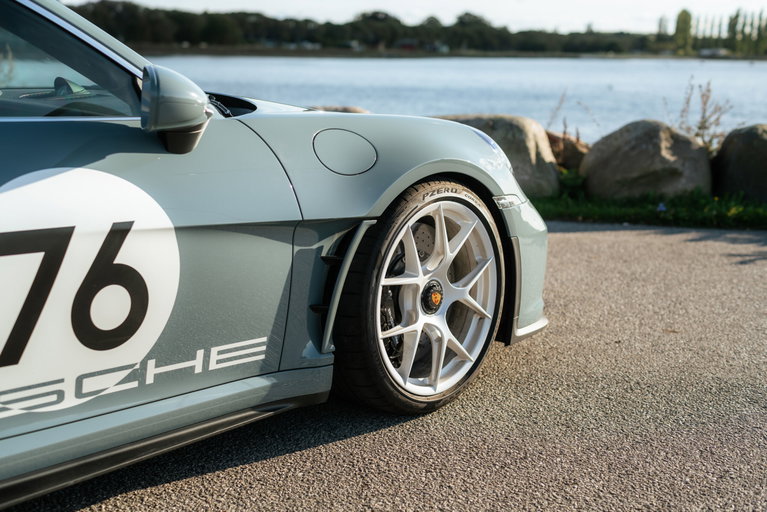 Porsche 911 S/T
