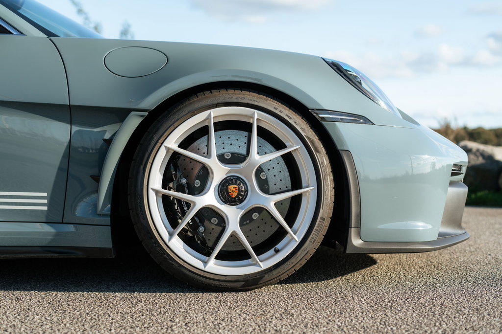Porsche 911 S/T