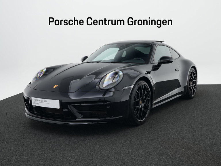Porsche 992 Carrera 4 GTS