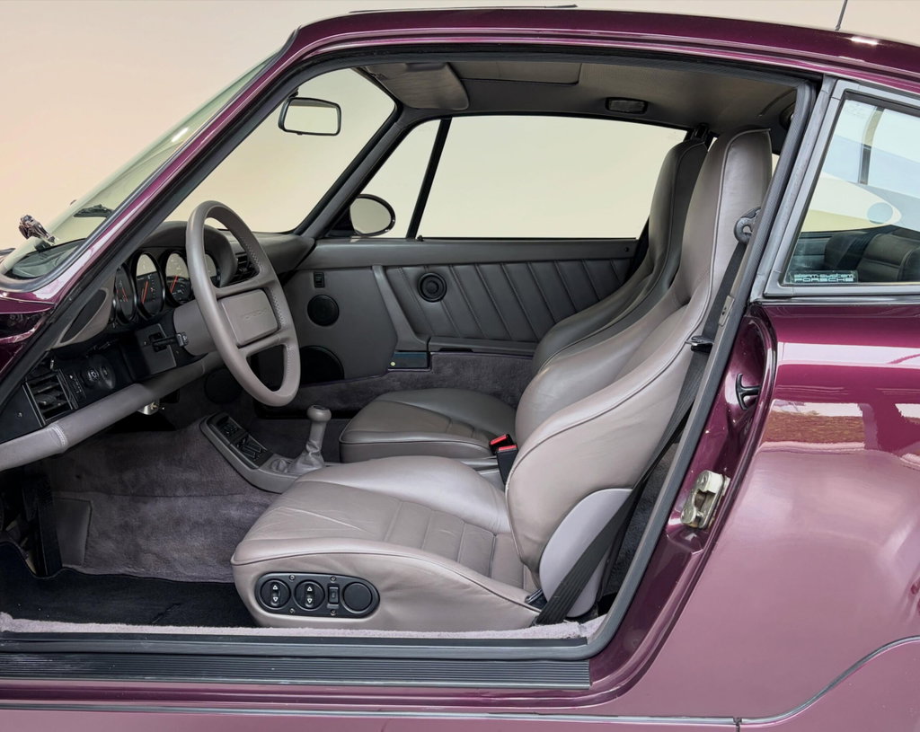 Porsche 964 Carrera 4