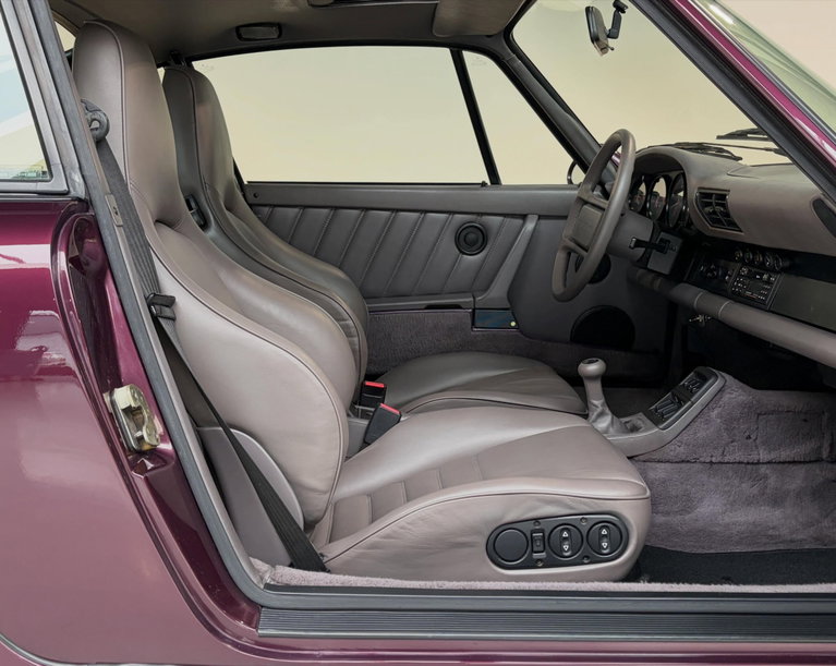 Porsche 964 Carrera 4