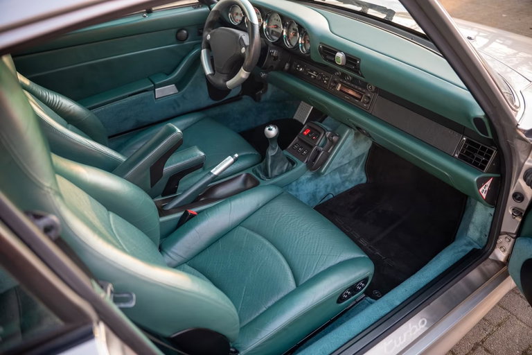 Porsche 993 Carrera 4S