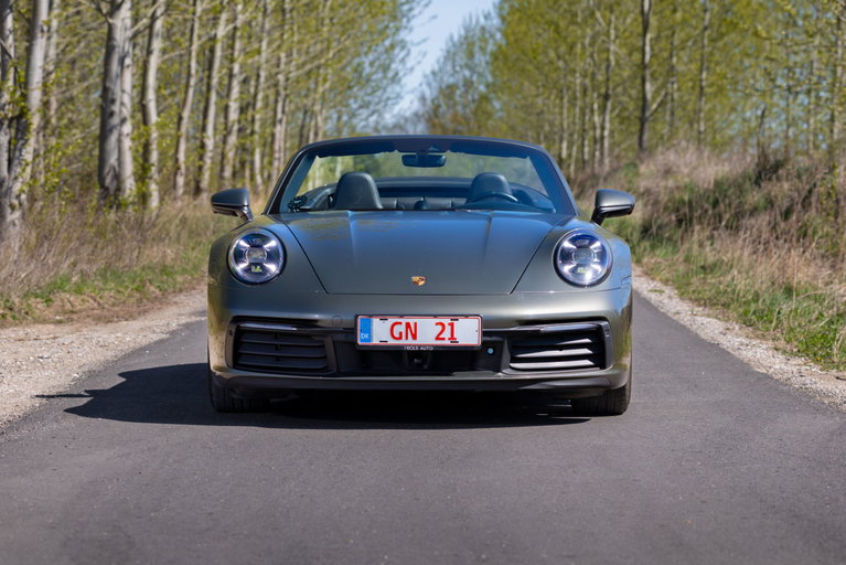 Porsche 992 Carrera 4S