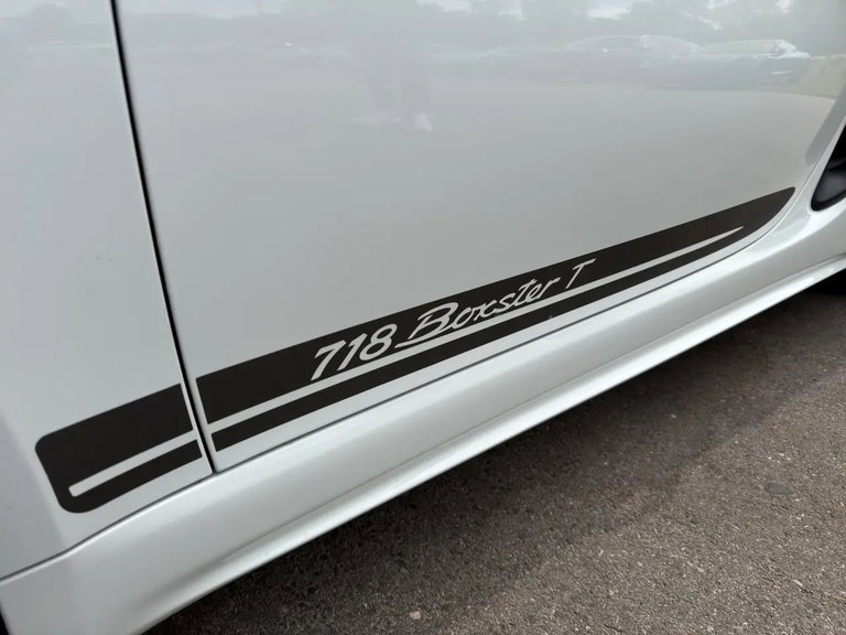 Porsche 718 Boxster T