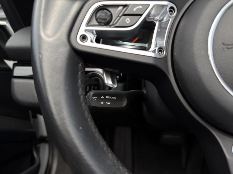 Porsche 718 Boxster T