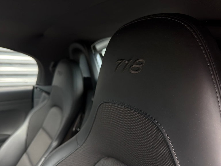 Porsche 718 Boxster T