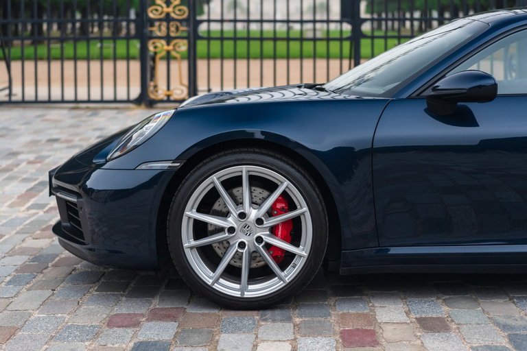 Porsche 992 Carrera 4S