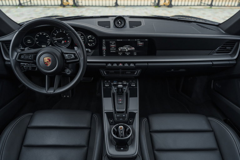Porsche 992 Carrera 4S