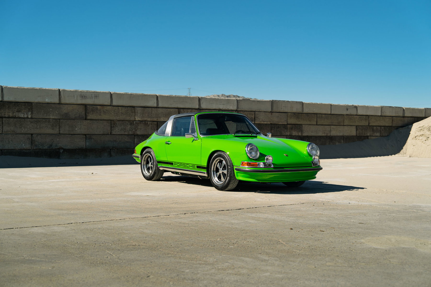 Porsche 911 S (F-Modell) 1972 - elferspot.com - Marketplace for