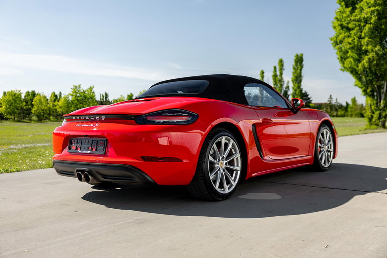 Porsche 718 Boxster S