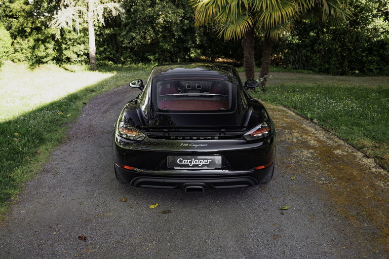 Porsche 718 Cayman