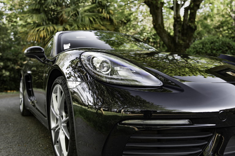 Porsche 718 Cayman