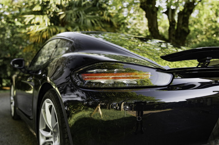 Porsche 718 Cayman
