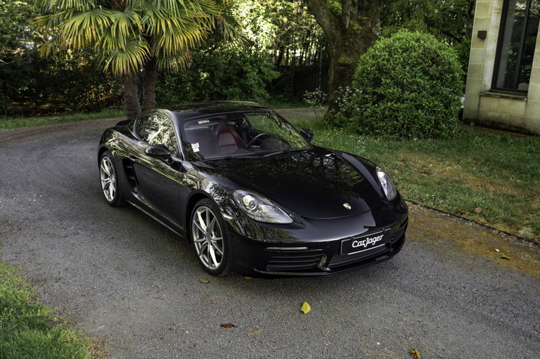 Porsche 718 Cayman