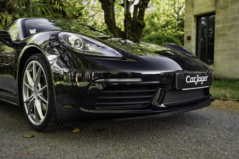Porsche 718 Cayman