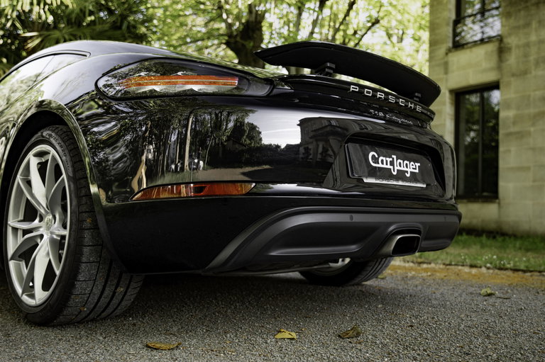 Porsche 718 Cayman
