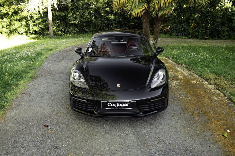 Porsche 718 Cayman