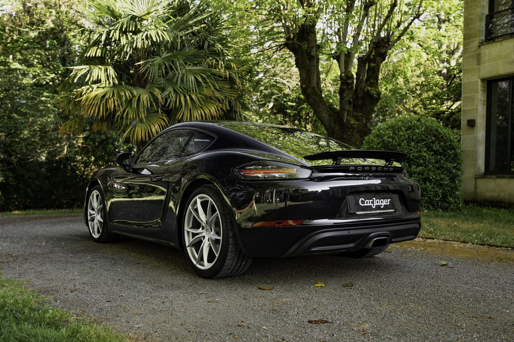 Porsche 718 Cayman