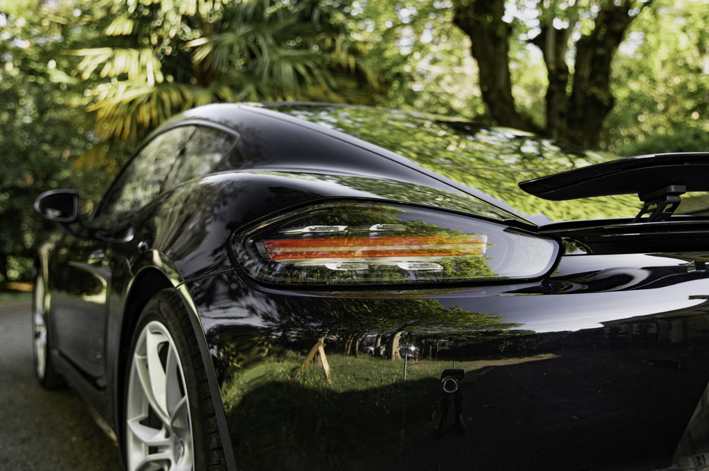 Porsche 718 Cayman
