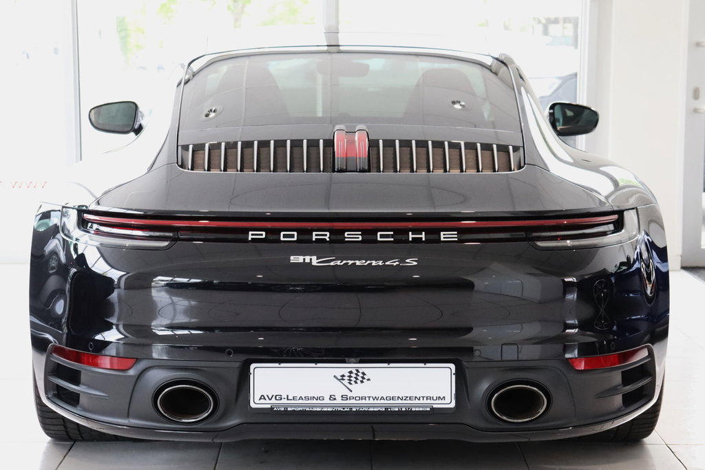 Porsche 992 Carrera 4S