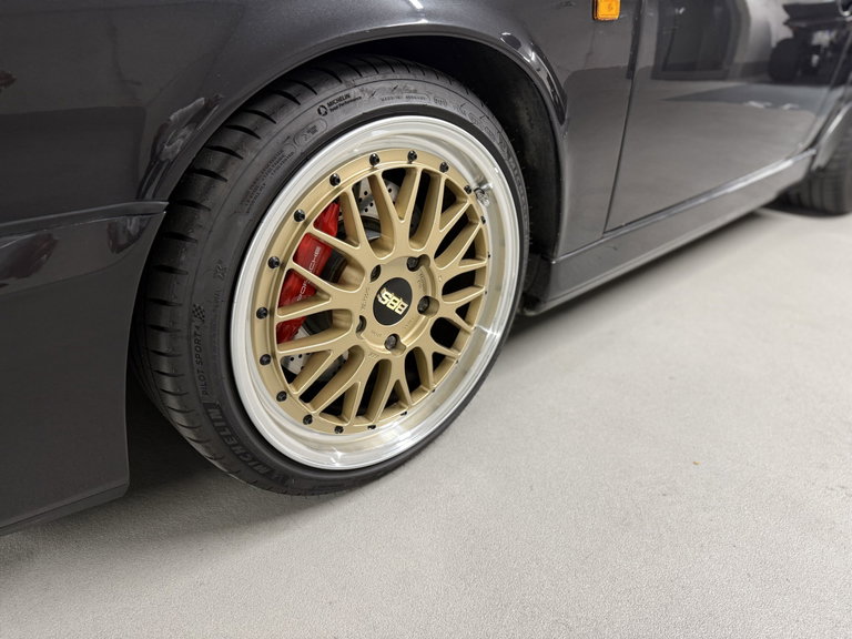 Porsche 964 Carrera 4