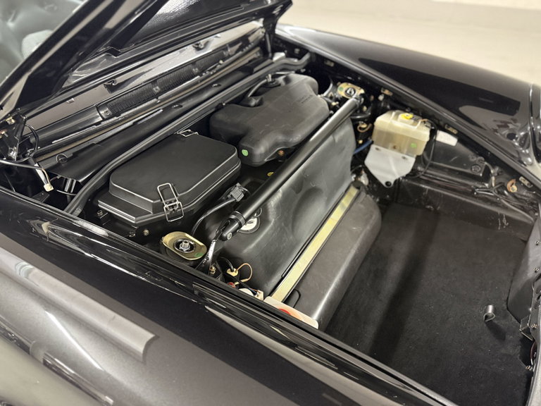 Porsche 964 Carrera 4