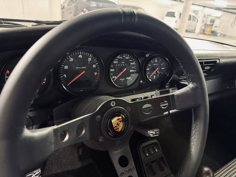 Porsche 964 Carrera 4