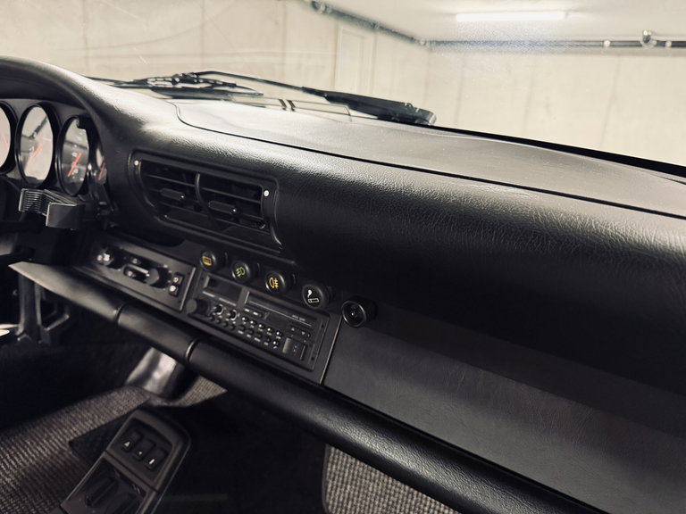 Porsche 964 Carrera 4