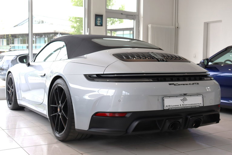 Porsche 992.2 Carrera 4 GTS