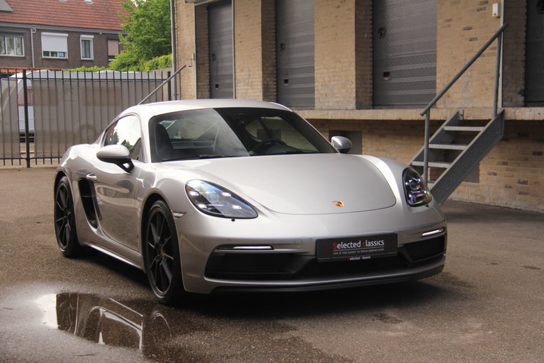 Porsche 718 Cayman GTS 4.0