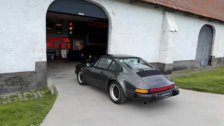 Porsche 911 Carrera 3.2