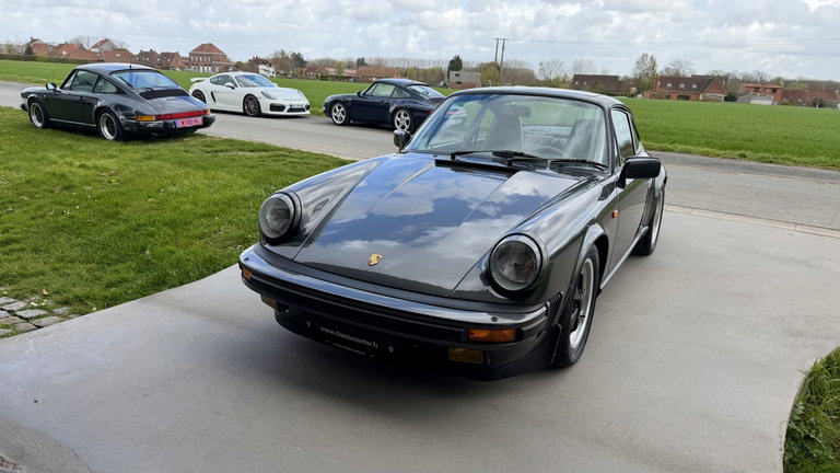Porsche 911 Carrera 3.2