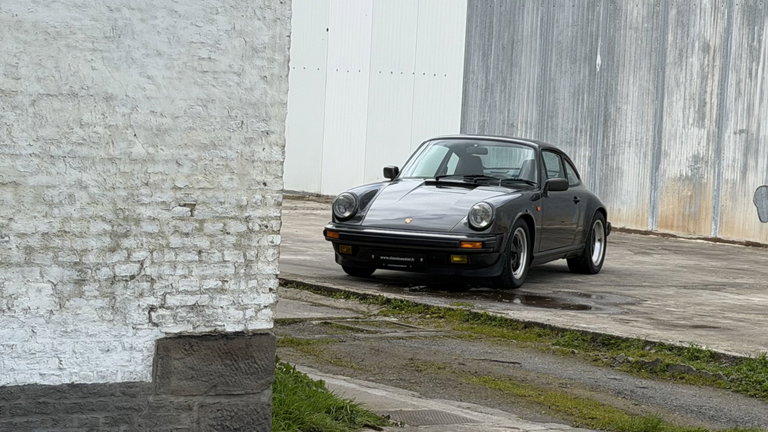 Porsche 911 Carrera 3.2
