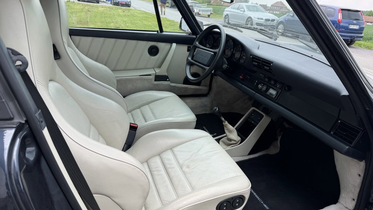 Porsche 911 Carrera 3.2