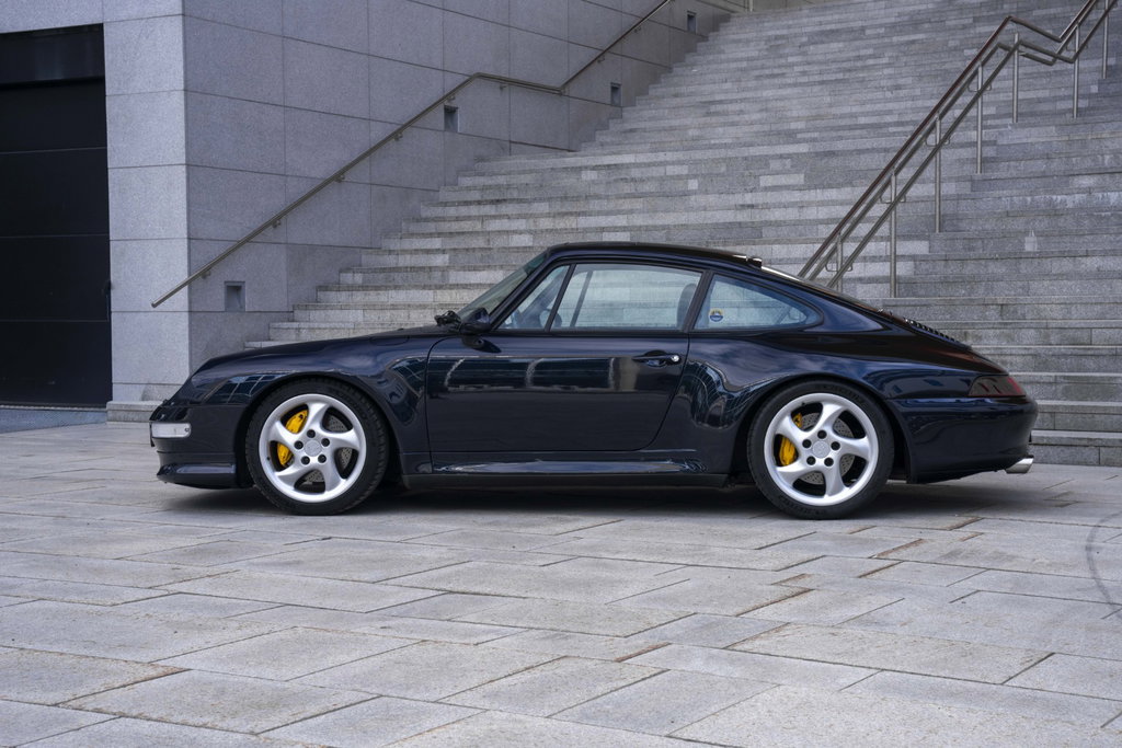 Porsche 993 Carrera 4S